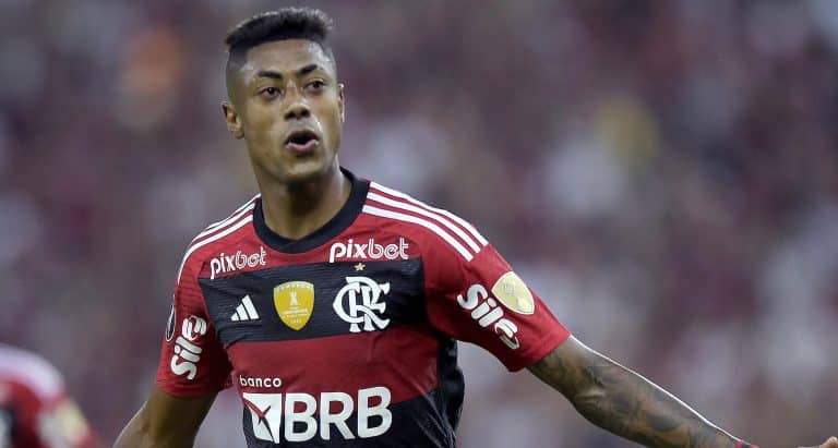 Bruno Henrique entra na segunda etapa e garante virada do Flamengo