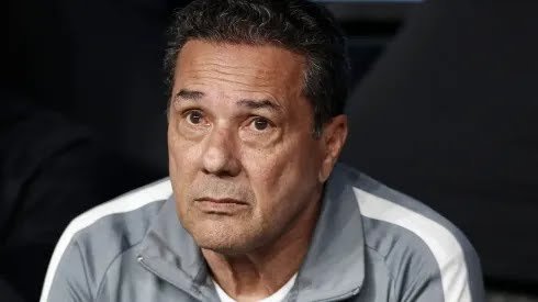 Corinthians com três baixas em momento importante da temporada; Luxemburgo e torcida se preocupam