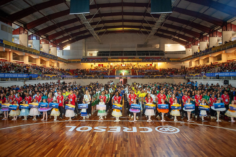 Cerimônia celebra início dos Jogos Universitários Brasileiros em Joinville