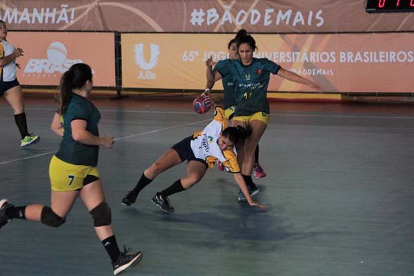 Seleção Brasileira de handebol feminino adulto disputa competição pan-americano no Chile